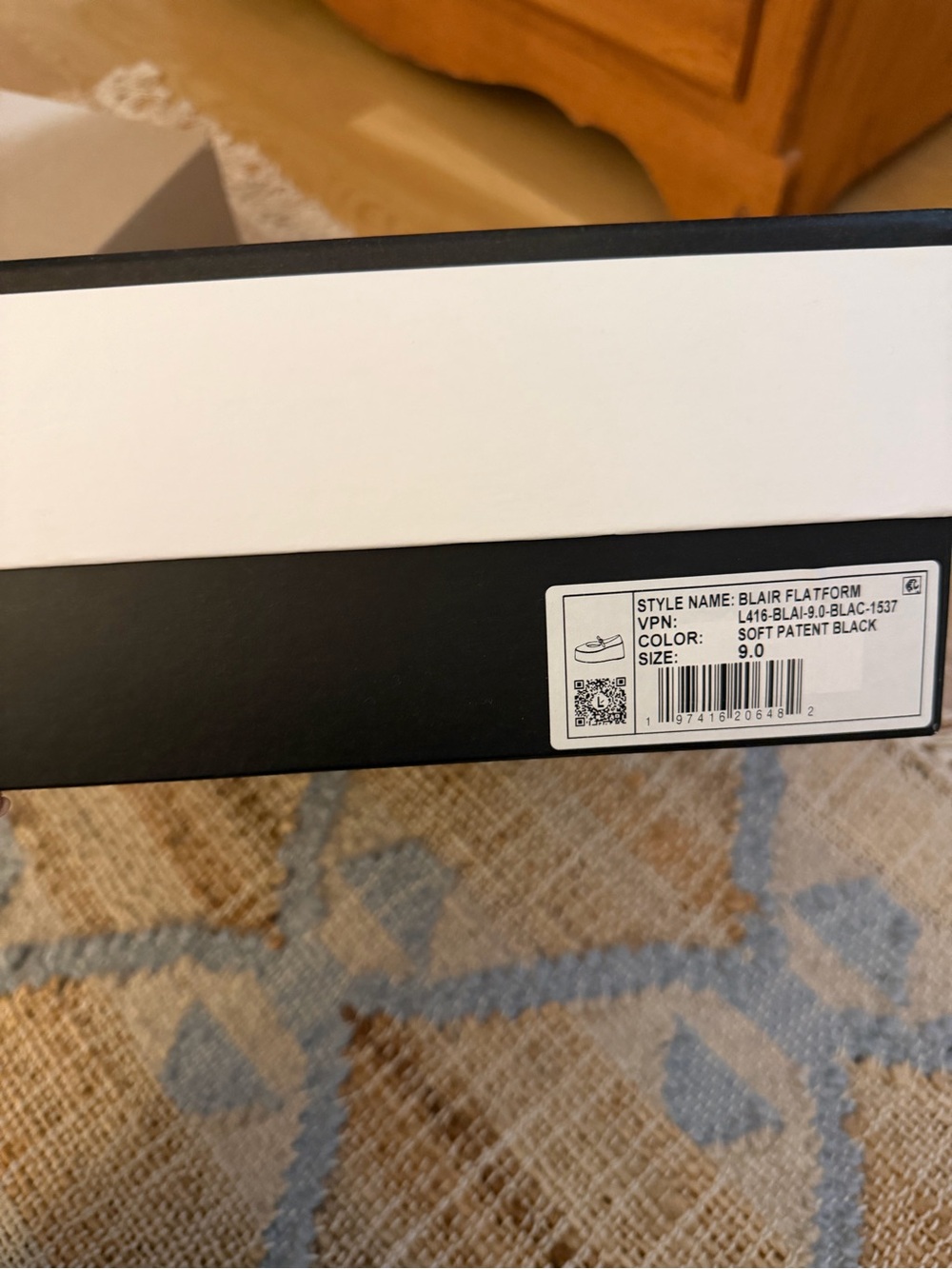 Larroude Blair Flatform Soft Patent Black